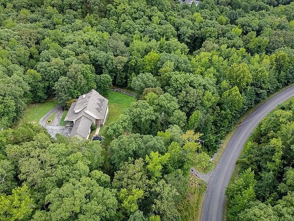 3rd image of 21 Golden Eagle Dr