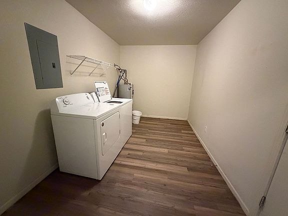 2nd image of 20944 Honest Ln