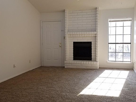 4th image of 3207 Hillrise Dr APT B