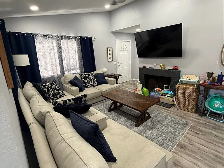 24157 Fawn St — Photo 4