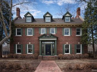 1818 Iroquois St, Detroit, MI