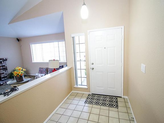 5th image of 1441 Springdale Dr