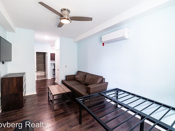 3rd image of 1409 N 15th St #5386875