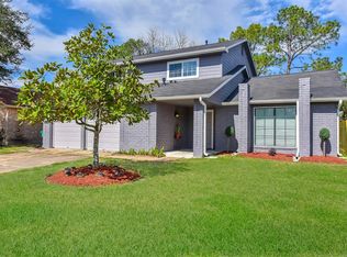 9951 Sageroyal Ln, Houston, TX 77089