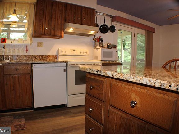 3rd image of 1065 Lido Dr