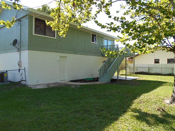5th image of 3031 Queen Palm Dr