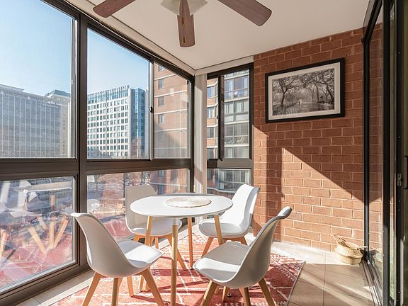 3rd image of 1001 N Randolph St APT 416