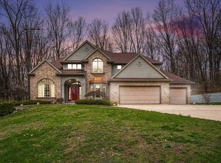 6420 Breezy Point Ln, Kalamazoo, MI 49009