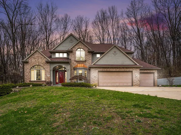 6420 Breezy Point Ln, Kalamazoo, MI 49009