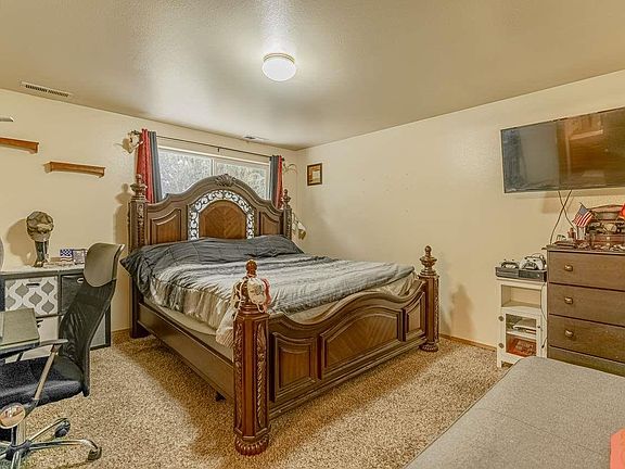 5th image of 1810 W 24th Ave