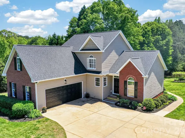 8145 Monbo Rd #2, Catawba, NC 28609