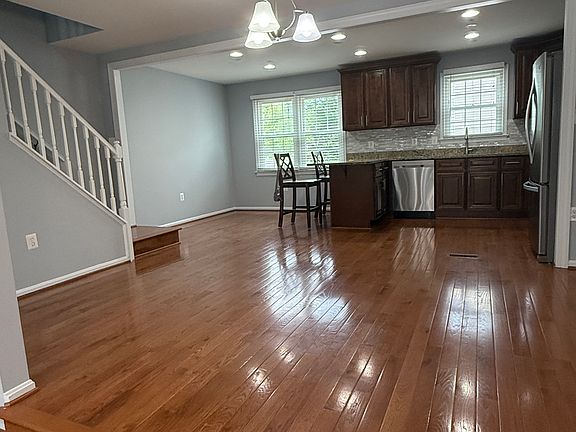 4th image of 2310 Patternbond Dr