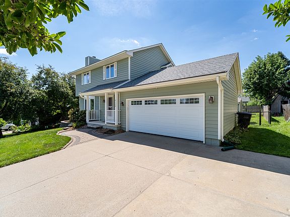 3rd image of 4124 SE 23rd St
