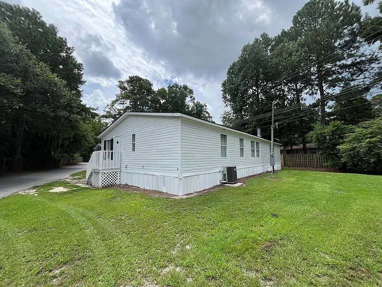 6803 Waters Ave — Photo 25