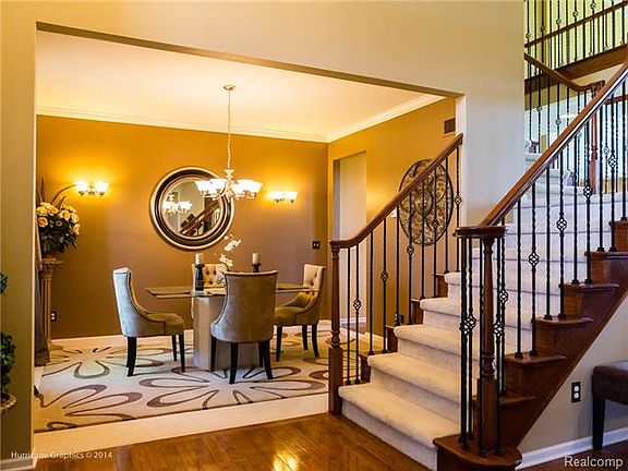 3rd image of 51923 Copperwood Dr N