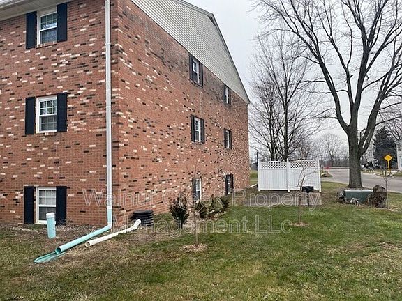 3rd image of 115 Fox Hill Ln #A2
