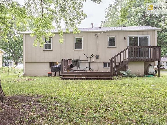 4th image of 106 SE Brentwood Dr