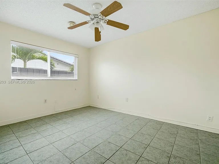 920 NW 92nd Ave — Photo 22