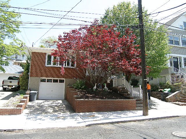 1st image of 171 Willard Ave