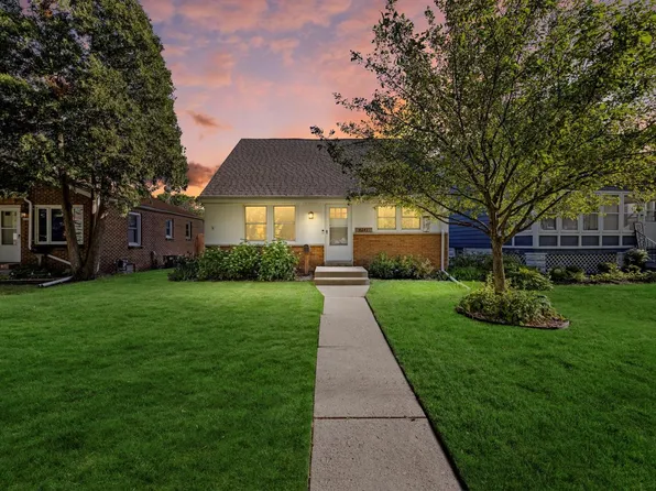 4241 S Whitnall AVENUE, Milwaukee, WI 53207