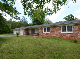 1136 S County Line Rd, Patrick Springs, VA 24133