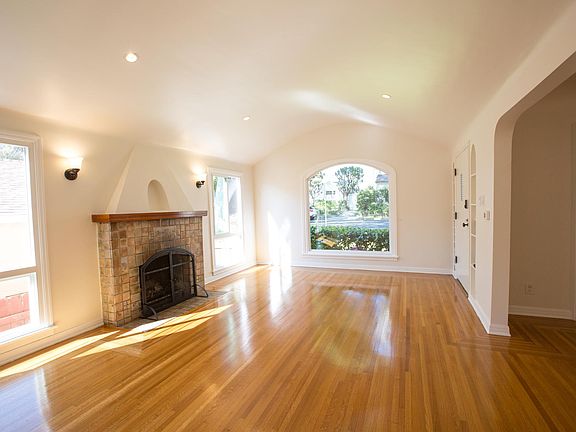 Living room, North facing
