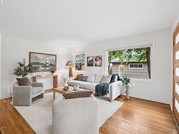 4th image of 4908 SE 44th Ave