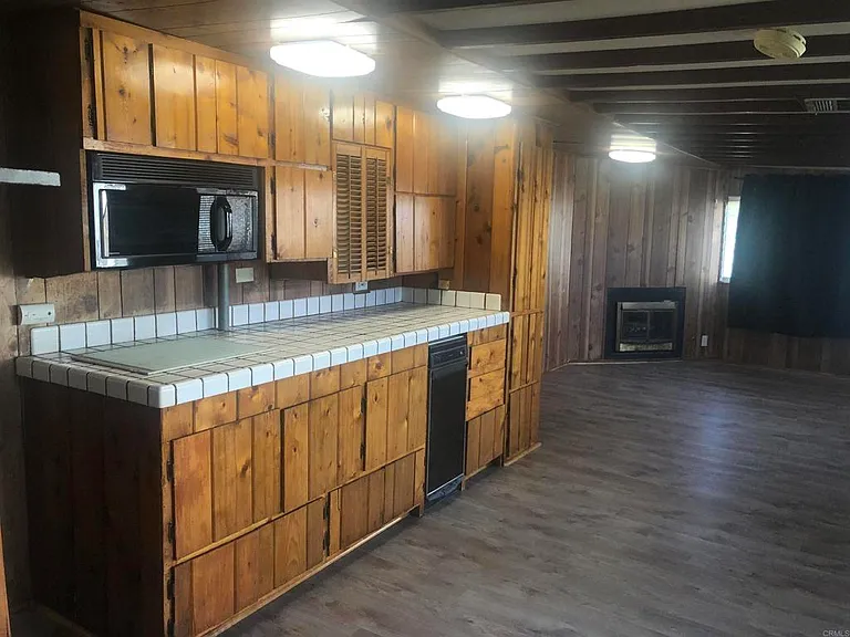 3535 Helix St — Photo 18