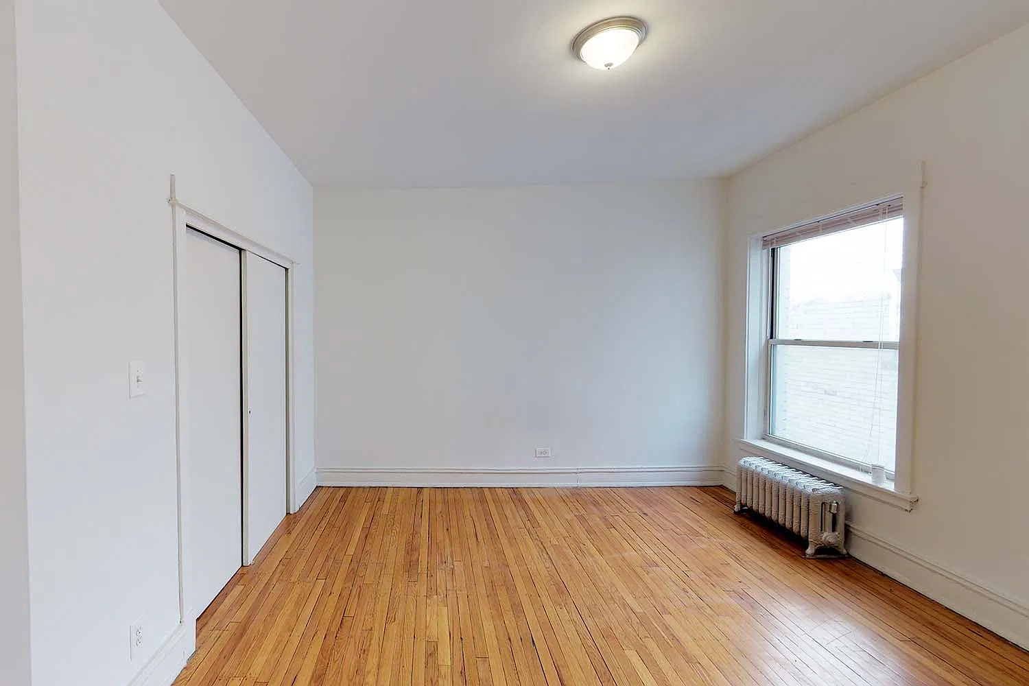 5300-5308 S. Hyde Park Boulevard — Photo 4