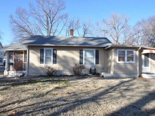 316 NE Grattan St, Topeka, KS 66616