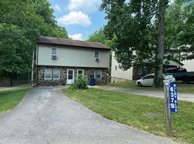 Riley Blvd Apartments