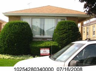 2429 W Sherwin Ave, Chicago, IL 60645