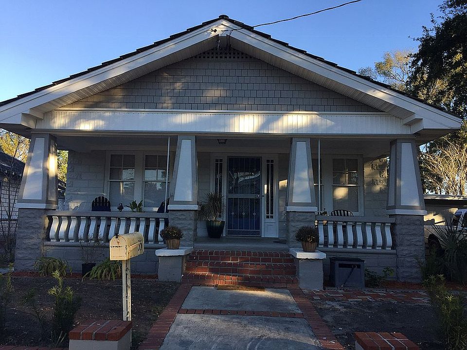 1st image of 35 E 19th St