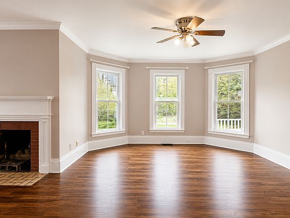 2nd image of 259 4th St