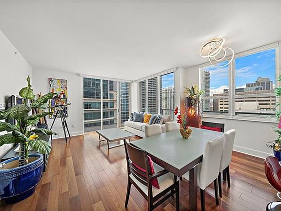 5th image of 1155 Brickell Bay Dr #Penthouse 102