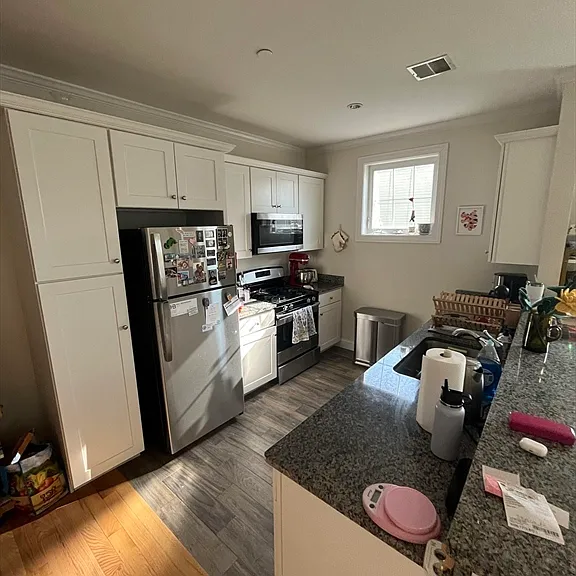 261 Lexington St #3 — Photo 3