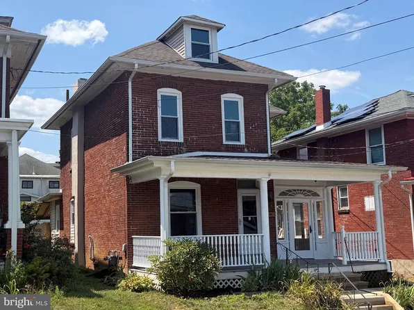 122 Arlington St, Reading, PA 19611