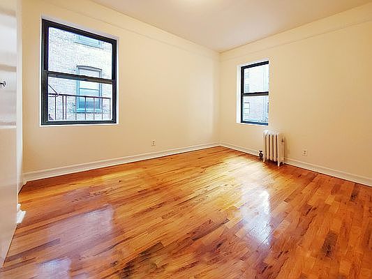 1st image of 115 W 16th St #222