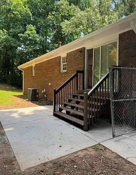 3970 Terrace Dr — Photo 18