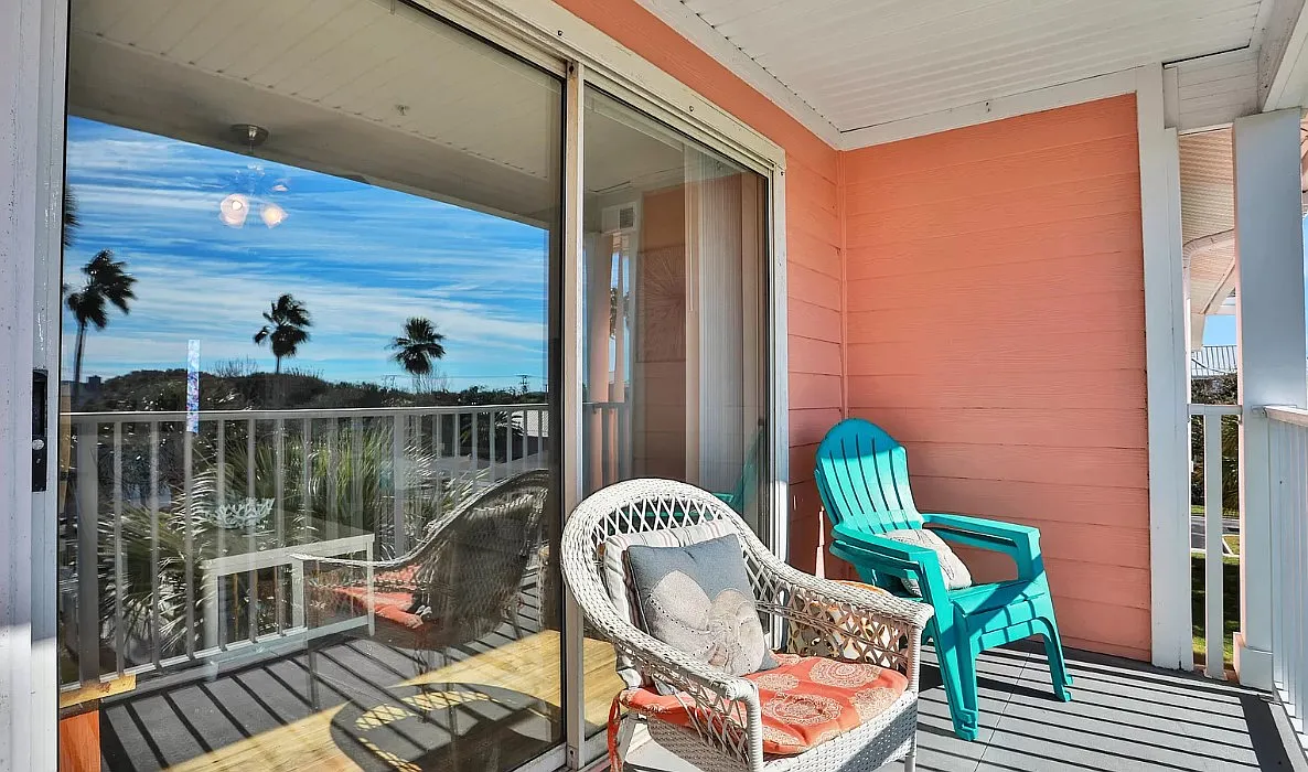 2 bed, 1033 sqft, $3,450 — Photo 4