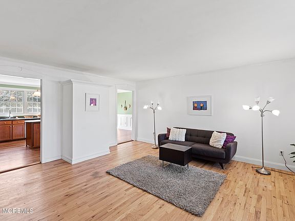 3rd image of 1713 Pemberton Street