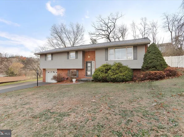 79 Leon Dr, Fort Ashby, WV 26719