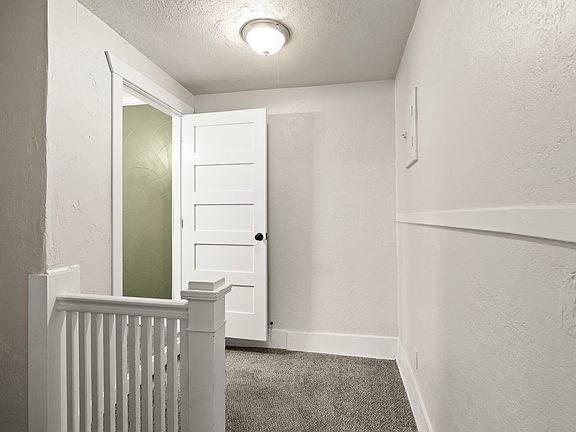 3rd image of 1018 W 11th Ave #1