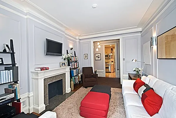 Sold by In New York Realty | media 13