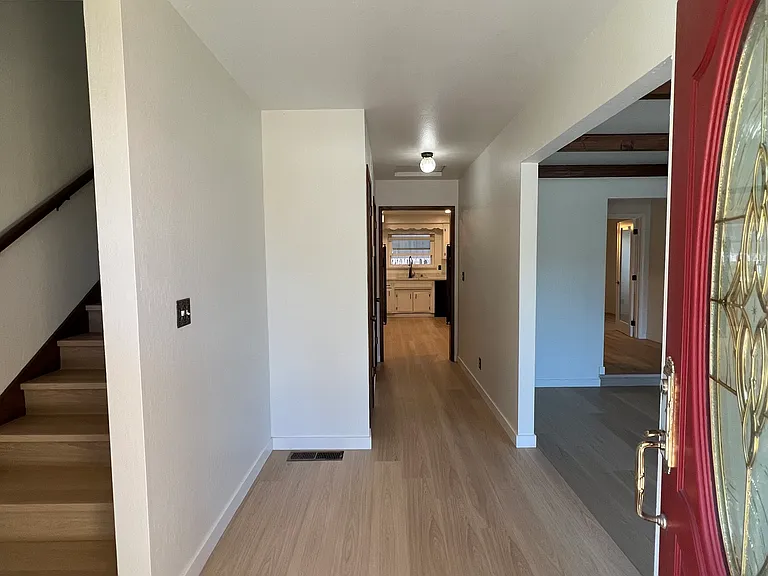 701 Bay St — Photo 3