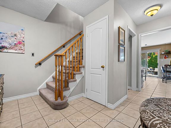 4th image of 25 Greenwood Rd