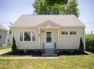 490 W Hazeltine Ave, Buffalo, NY 14217
