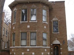 1213 Cleveland St APT 1, Evanston, IL 60202