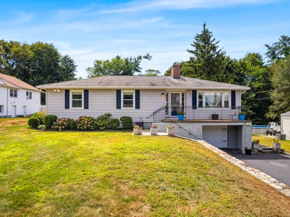 87 Parkway Drive, Trumbull, CT 06611