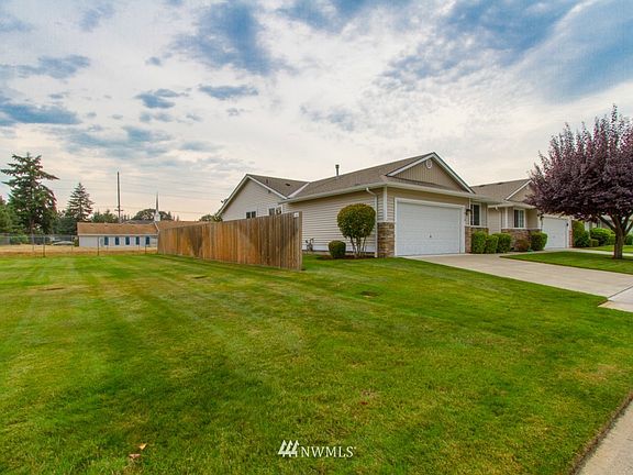 2nd image of 7612 52nd Avenue W #44